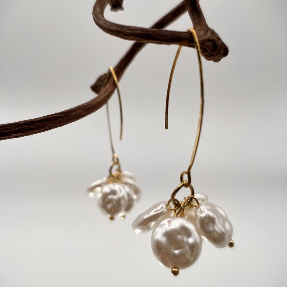Anthro Natural Pearl Drop Earrings